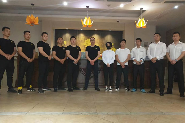 ?遭遇感情糾紛危機，蘇州女白領雇環宇兄弟保鏢